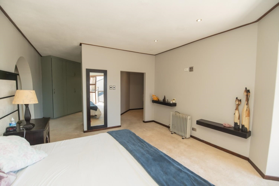 6 Bedroom Property for Sale in Walmer Heights Eastern Cape